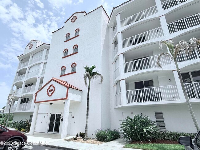 Building Photo - 8903 Laguna Ln