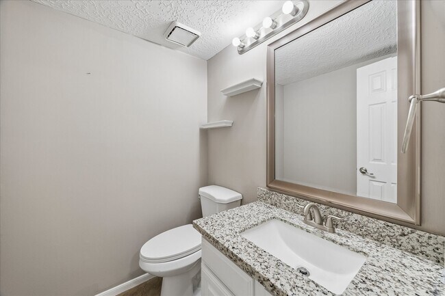 Building Photo - 12526 Mill Hedge Dr