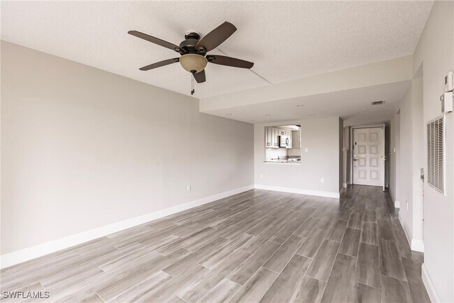 Building Photo - 16361 Dublin Cir