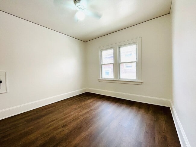 Building Photo - 2357 N 59th St