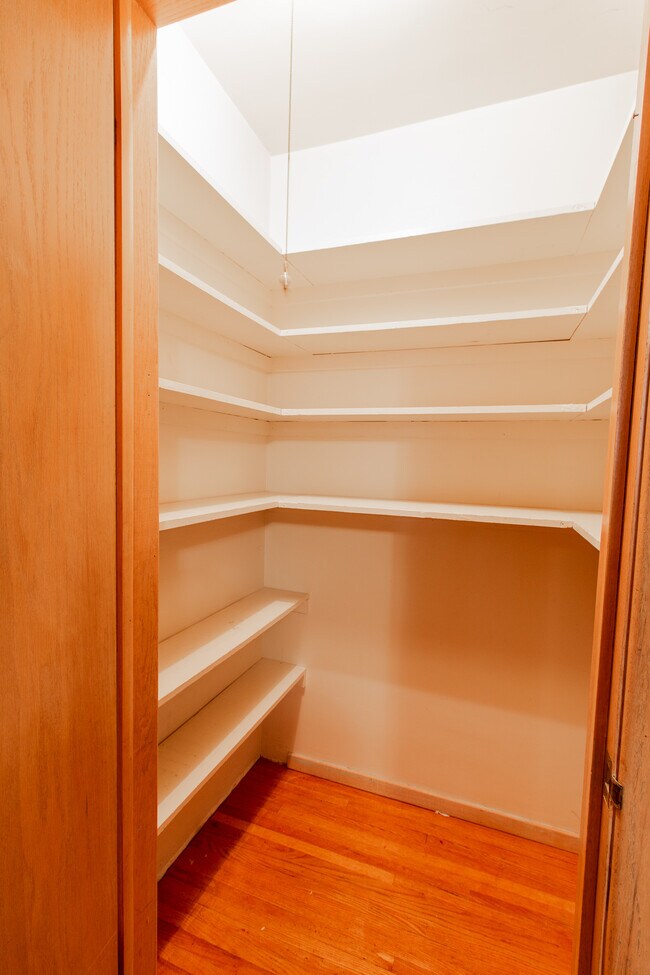 Hall Linen Closet - 1904 7th St S