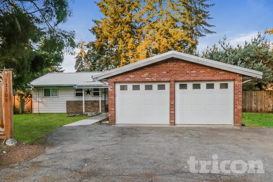 Primary Photo - 12306 86 Ave E