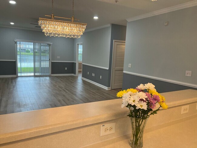 Building Photo - First floor, Unfurnished 3 Bedroom, 2 Bath...