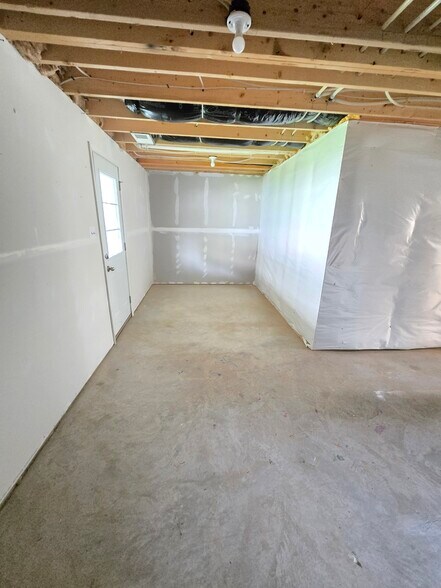 Large Storage Area - 293 Sage Circle