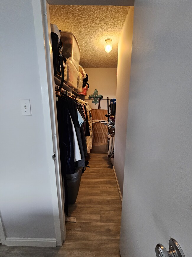 Walk-in Closet - 2500 N Van Dorn St