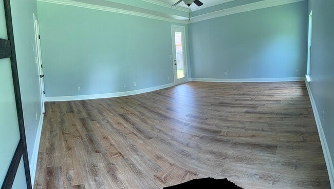 Building Photo - 24038 Spanish Oak Ave