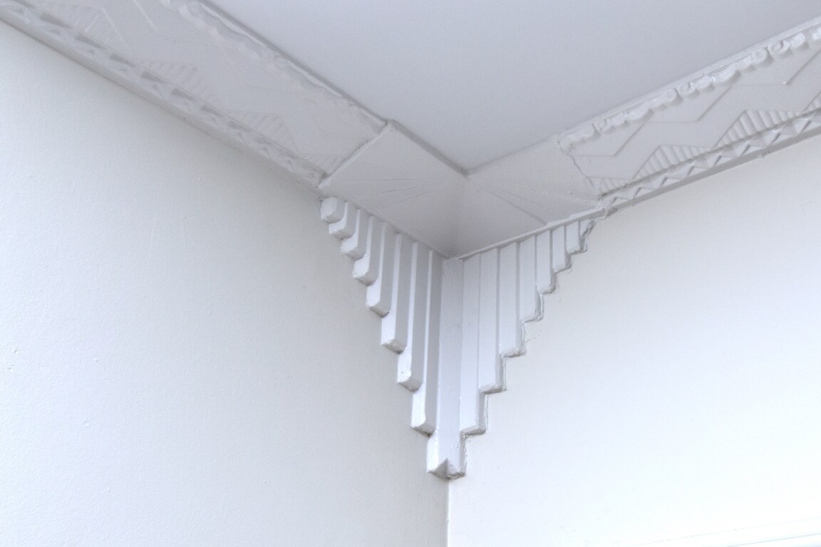 Building Photo - 724 S Genesee Ave