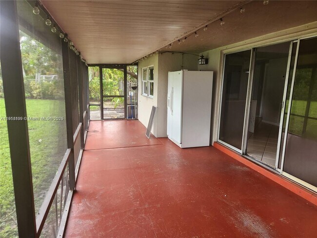 Building Photo - 2862 NW 108th Ave