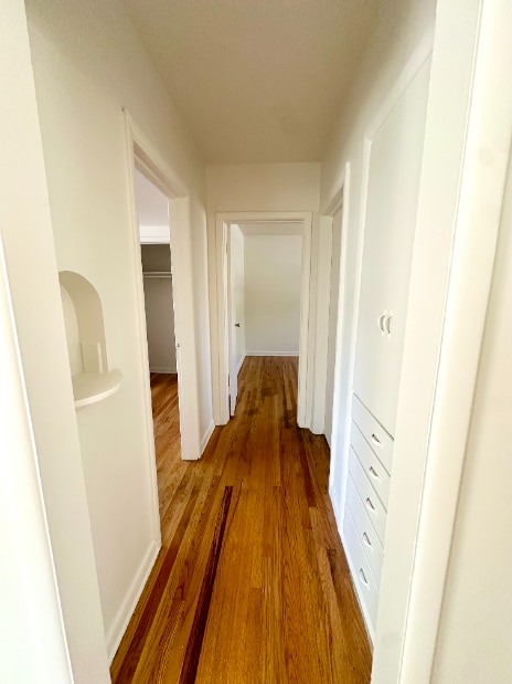 Building Photo - 720 E 17th St