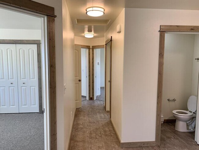 Building Photo - 810 Gibbon St