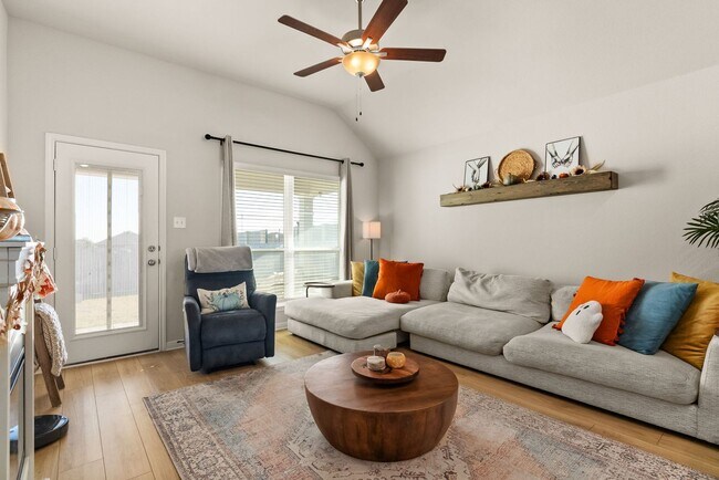 Building Photo - 9612 Caemlyn Cv