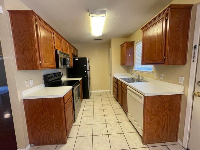 Building Photo - 3834 Purdue Ln