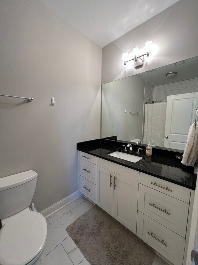 Building Photo - Awesome Urban Lofts Unit Available for Pre...