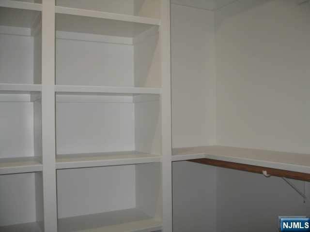 Building Photo - 818 Jassamine Way