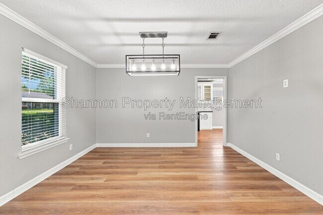 Building Photo - 5522 Dumfries Dr