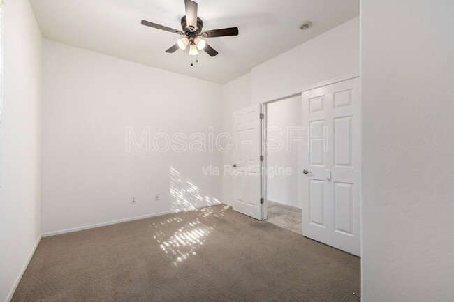 Building Photo - 2656 E Boston St