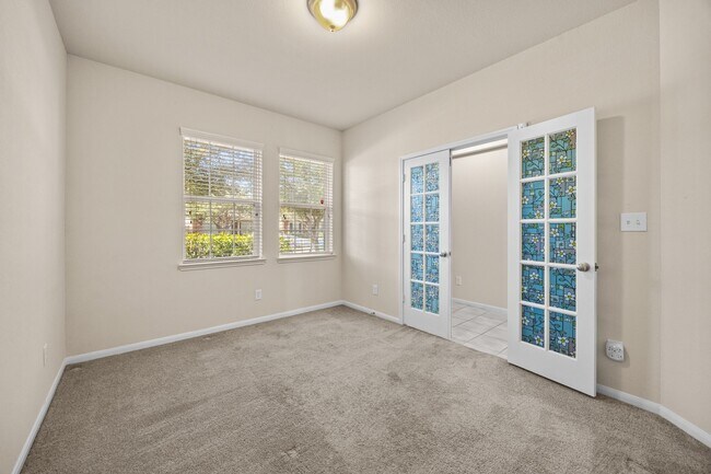 Building Photo - 7223 Pavilion Dr