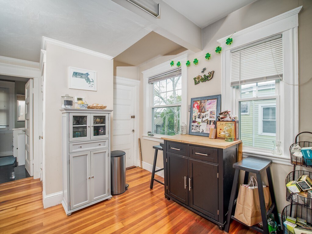 Building Photo - 777 Columbia Rd