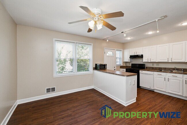 Building Photo - 1250 Walker Ave