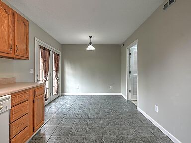 Building Photo - 3115 W Walnut St