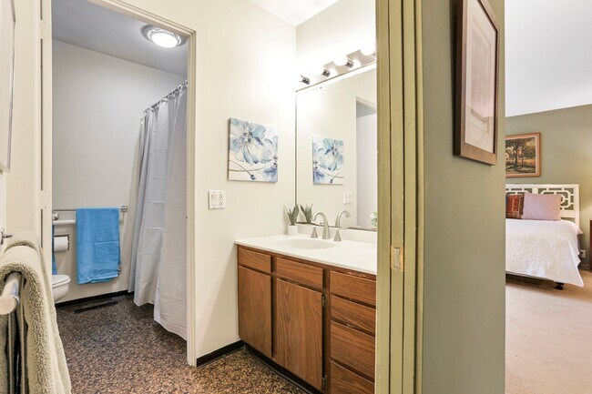 More of the same...your own private quarters! - 162 Denison Dr