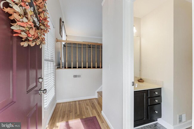 Building Photo - 12165 Abbey Glen Ct