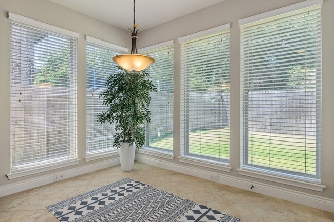 Building Photo - 138 Meadow Run Dr