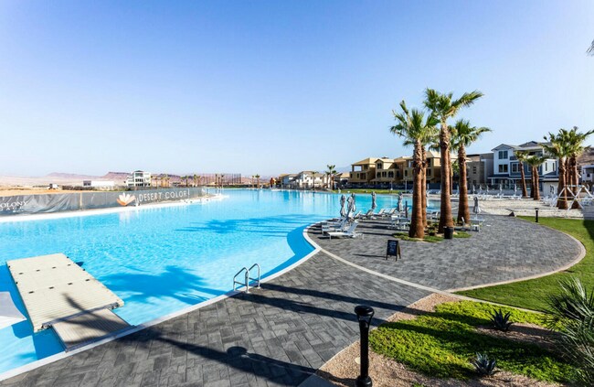 Building Photo - 5801 S Garnet Dr