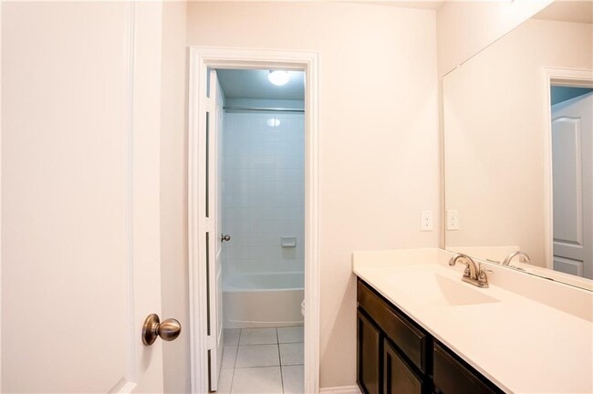 Building Photo - 8049 Arezzo Dr