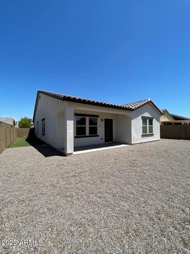 Building Photo - 2383 E San Miguel Dr