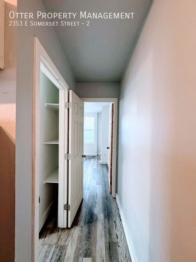 Building Photo - 2353 E Somerset St