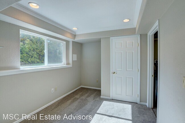 Building Photo - 3 br, 2 bath House - 8848 Prickly Pear Circle