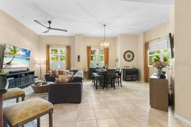 Building Photo - 403 S Sapodilla Ave