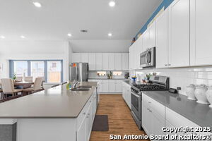 Building Photo - 8950 Rancher Pl