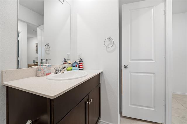 Building Photo - 1408 Yachtclub Dr