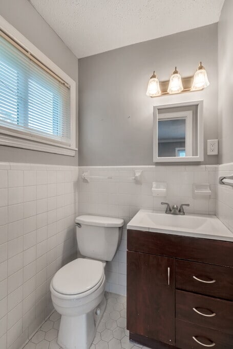 Building Photo - 319 Tanglewood Rd