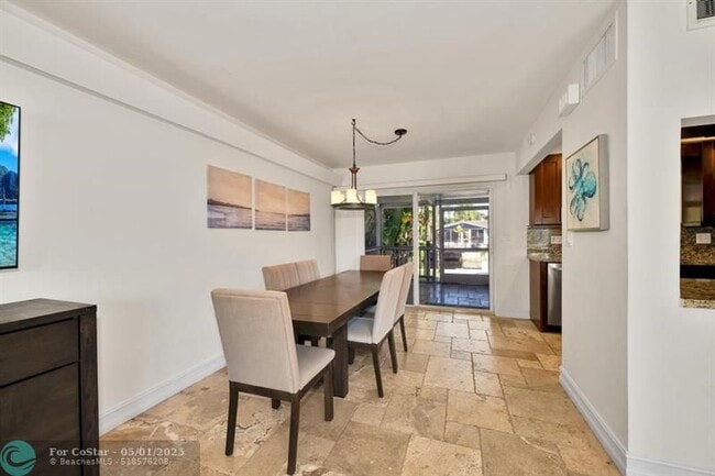 Building Photo - 1771 NE 35th St