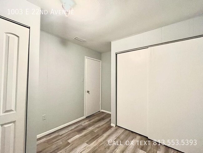 Building Photo - 1003 E 22nd Ave.