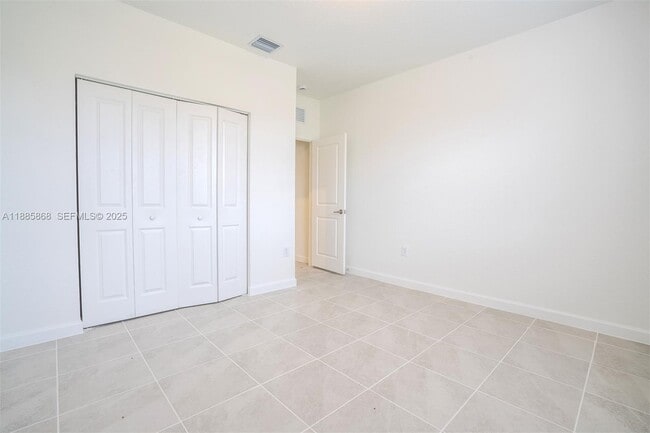 Building Photo - 2972 SE 23rd Ave