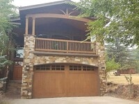 Building Photo - Don't miss this gem on Bend's West Side!