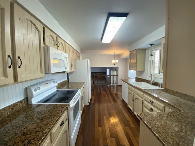 Building Photo - 1417 Antero Dr