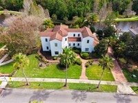 Building Photo - 719 Eastlawn Dr