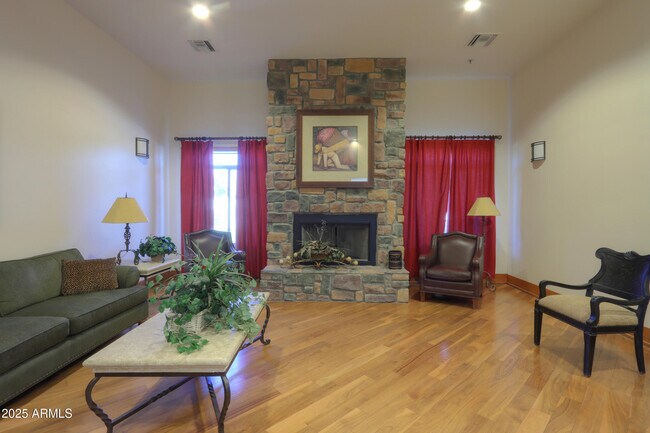 Building Photo - 1441 N Desert Willow St