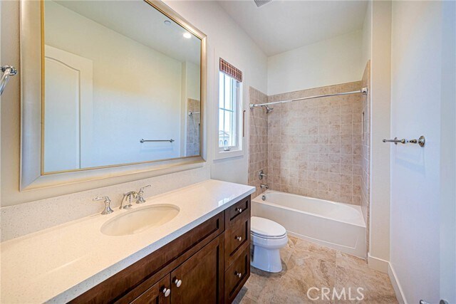 Building Photo - 77 Eider Run