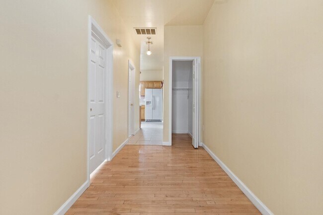 Building Photo - 155 Arlington Ave