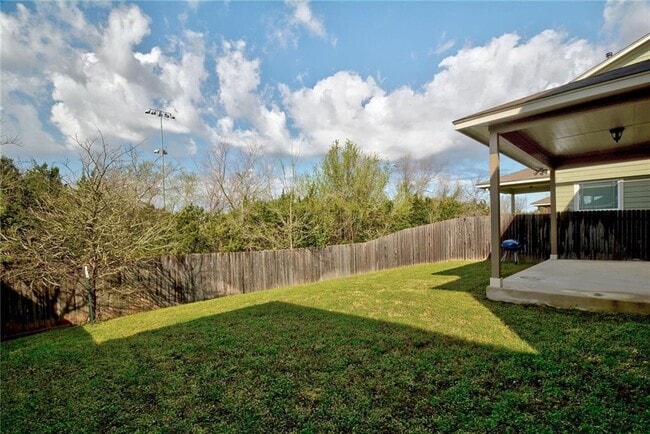 Building Photo - 8528 White Ibis Dr