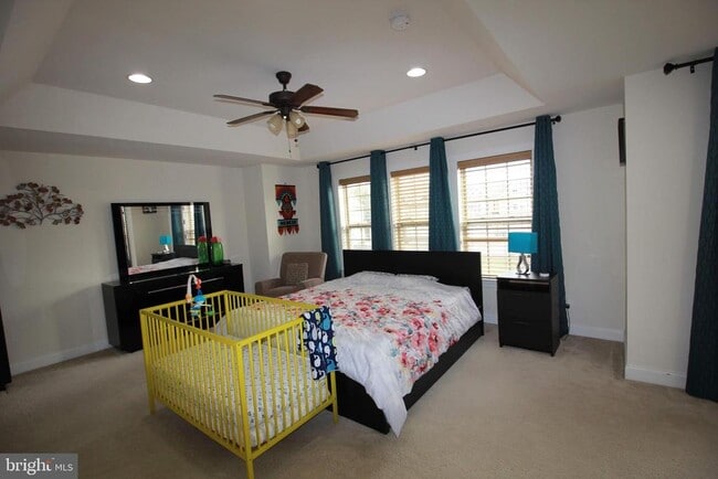 Building Photo - 4 Stonehaven Cir