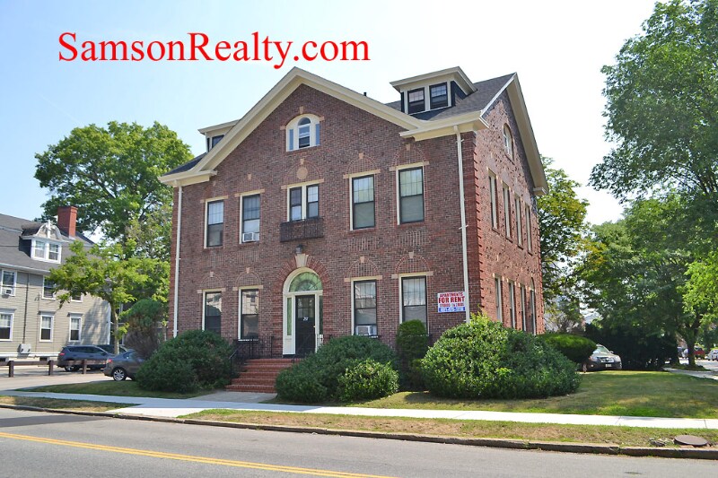 Primary Photo - 257 Gano St