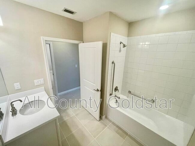 Building Photo - 23445 Collina Way