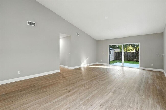 Building Photo - 427 Chicago Woods Cir